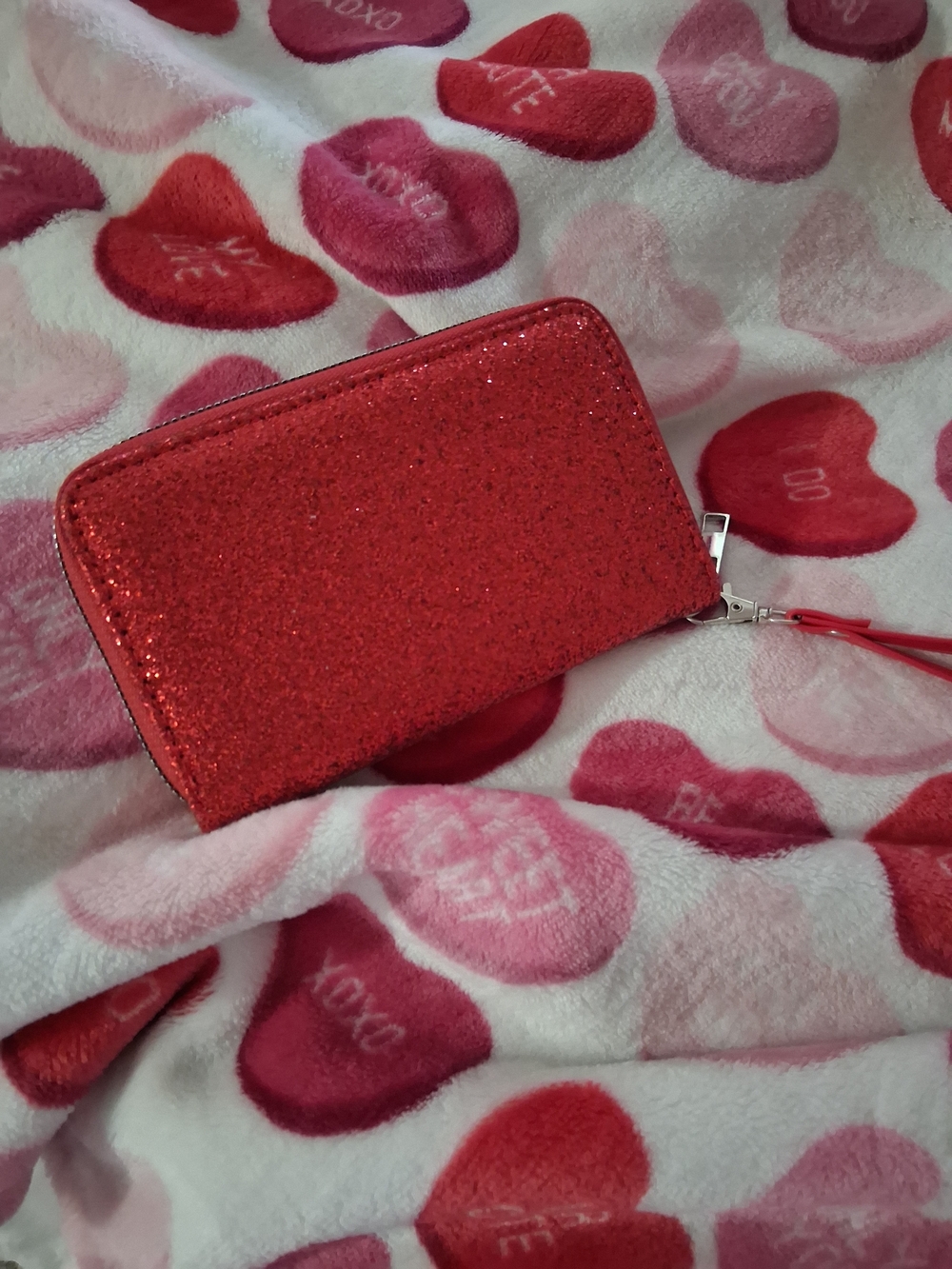 Sparkling Red Glitter Wristlet Wallet